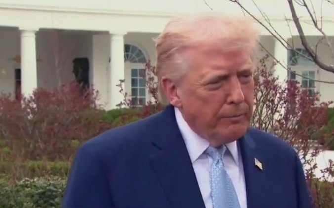 Трамп-призвал-принять-закон-«Спасти-Америку»