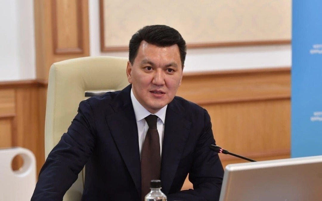 Новая-Конституция-—-переход-к-динамичной-государственно-политической-модели-—-Ерлан-Карин