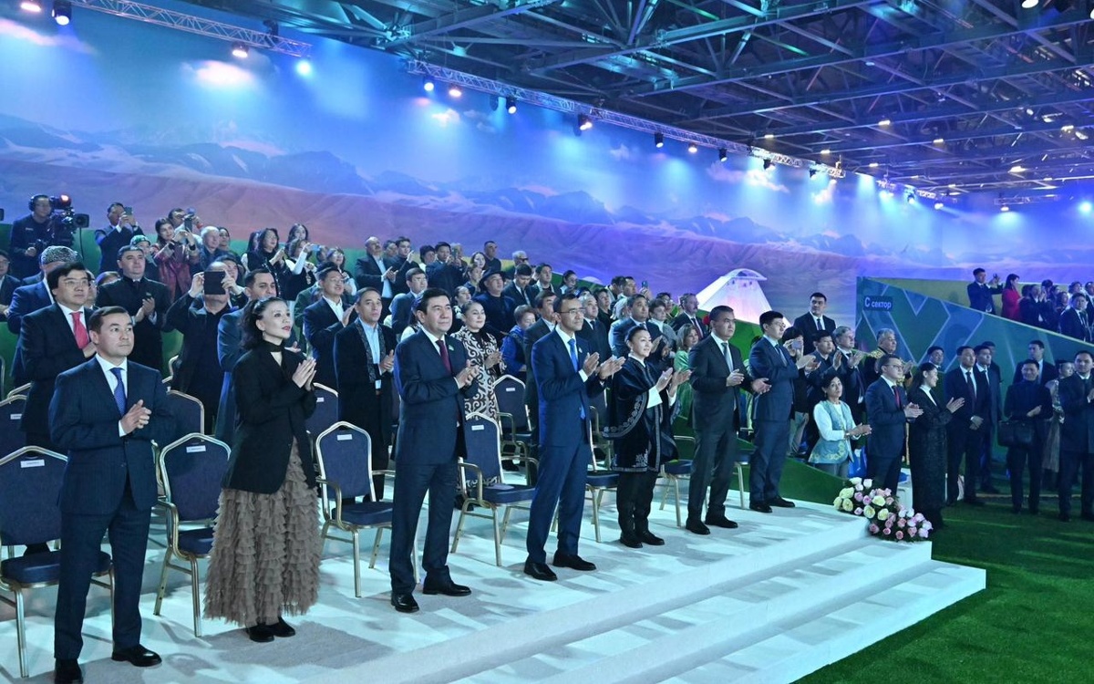 Спикеры-Сената-и-Мажилиса-приняли-участие-в-праздновании-Наурыза