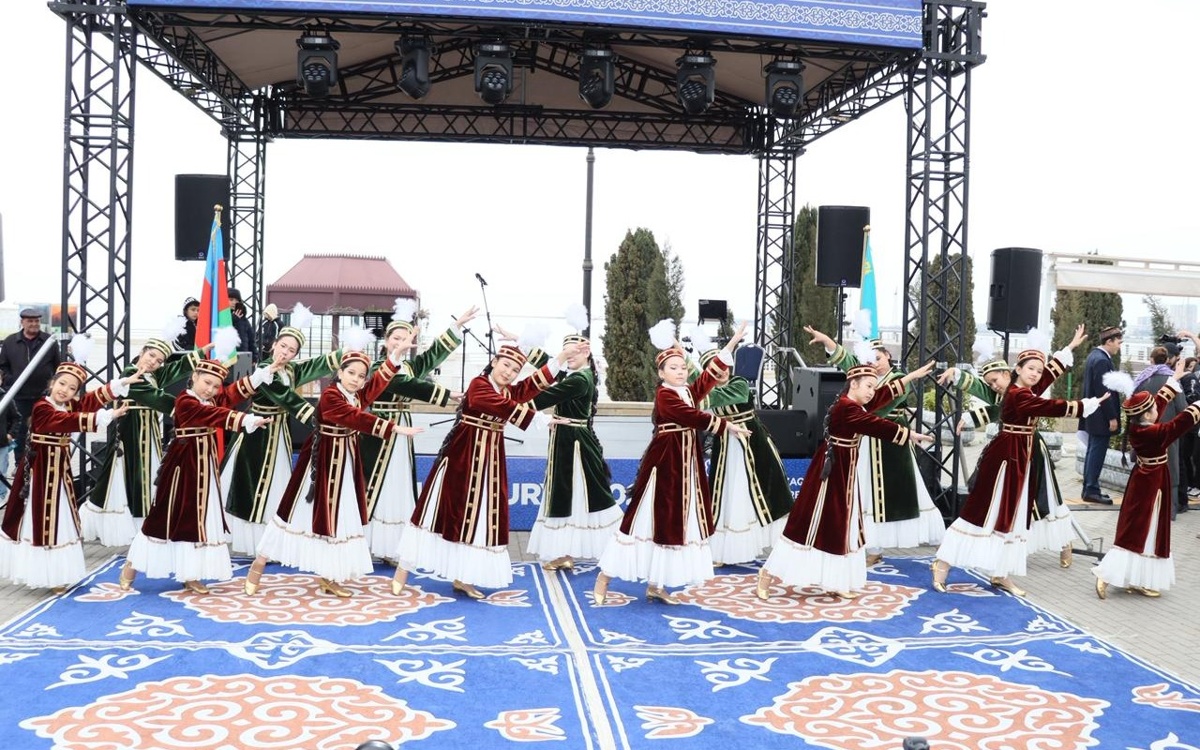 Наурыз-в-казахском-стиле-масштабно-празднуют-в-Баку