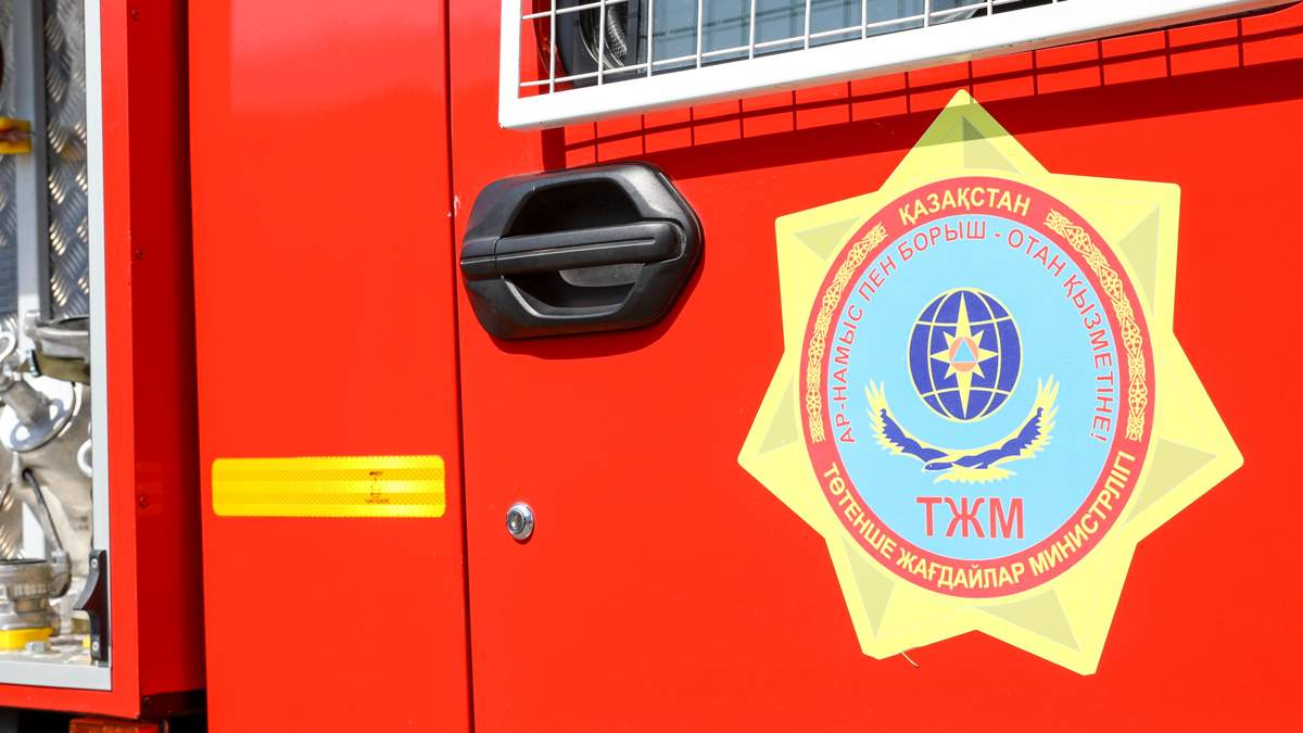 Спасатели-вызволили-18-человек-из-грязевого-плена-в-Карагандинской-области