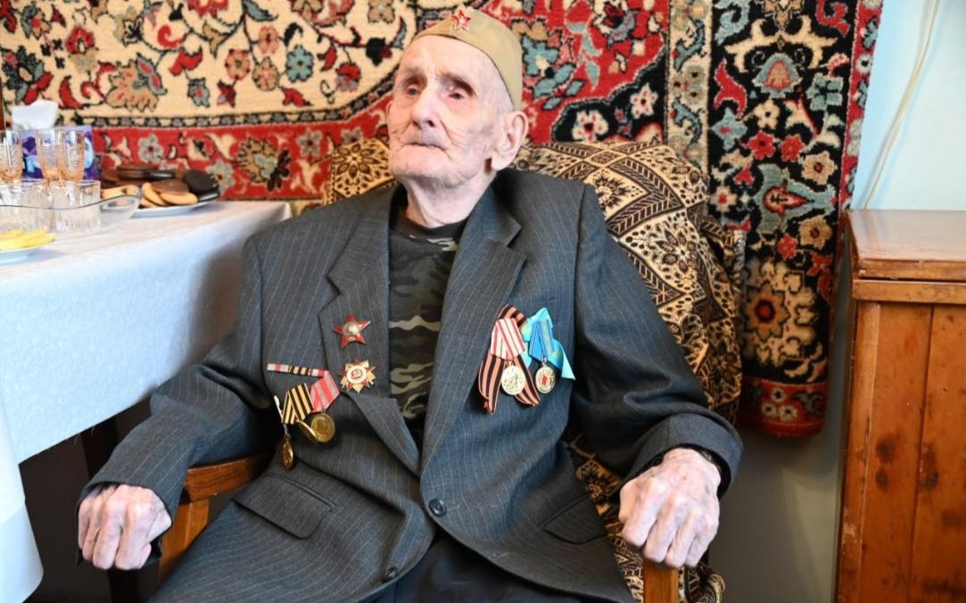 Ветерана-Великой-Отечественной-войны-поздравили-со-100-летием-в-Караганде