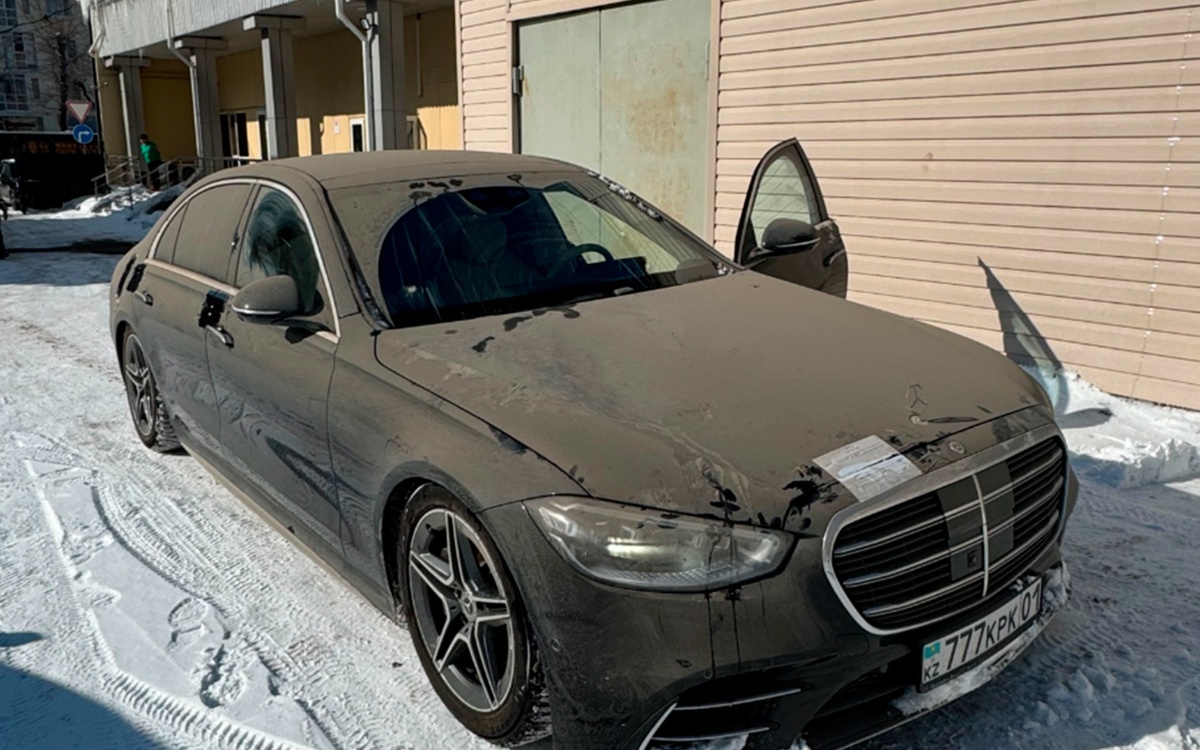 Конфискованный-автомобиль-Перизат-Кайрат-выставили-на-торги