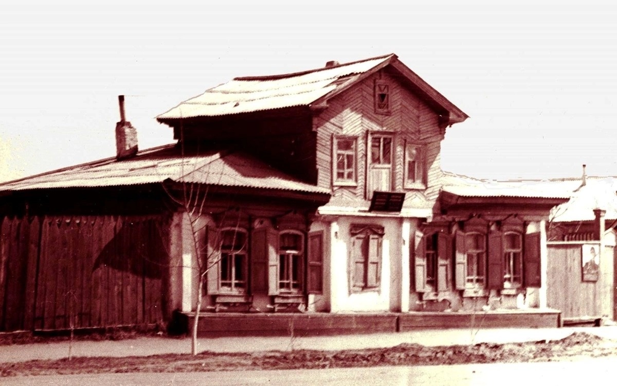 История-дома-с-мезонином-в-Павлодаре,-где-с-тальянкой-пела-знаменитая-Майра-Уаликызы