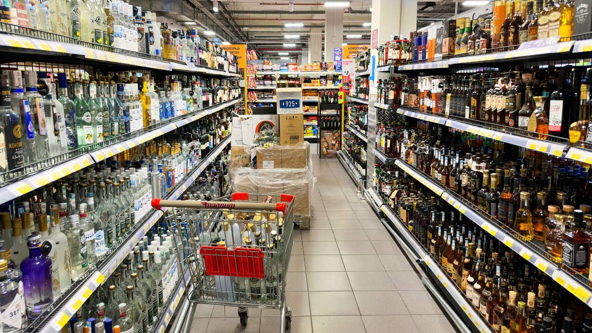 Владельцев-магазинов-в-Кокшетау-наказали-за-продажу-спиртного-подросткам