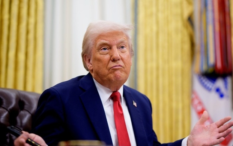 Трамп:-США-захватили-иранское-грузовое-судно-в-Оманском-заливе