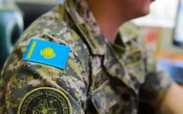 Казахстанским-военнослужащим-уточнили-систему-выплат-и-надбавок