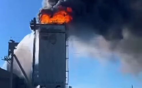 МЧС-локализовало-пожар-в-зерносушилке-в-СКО