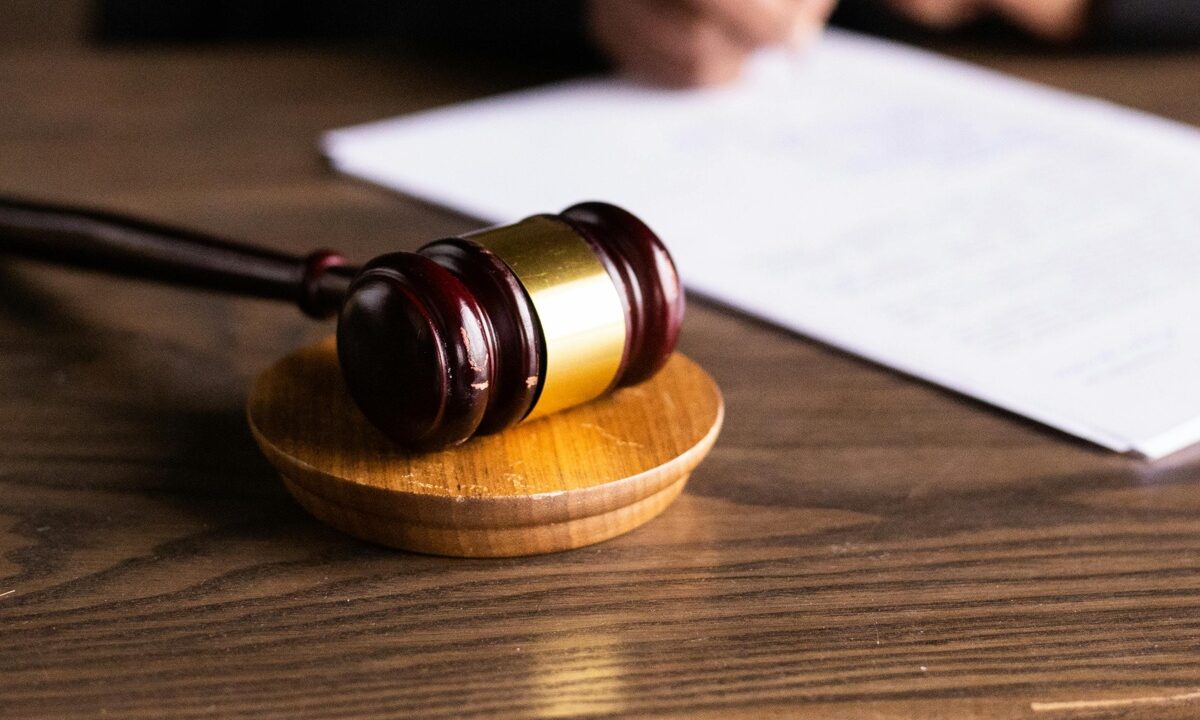 Суд взыскал с акима Зерендинского района 43 250 тенге