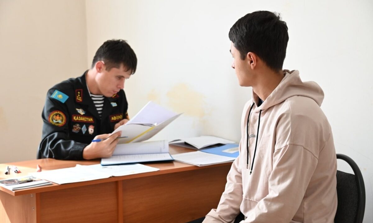 Род войск призывникам в Казахстане подбирает ИИ