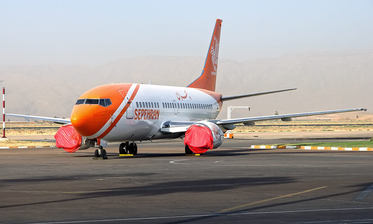 Иранский Boeing 737 экстренно сел в Мешхеде