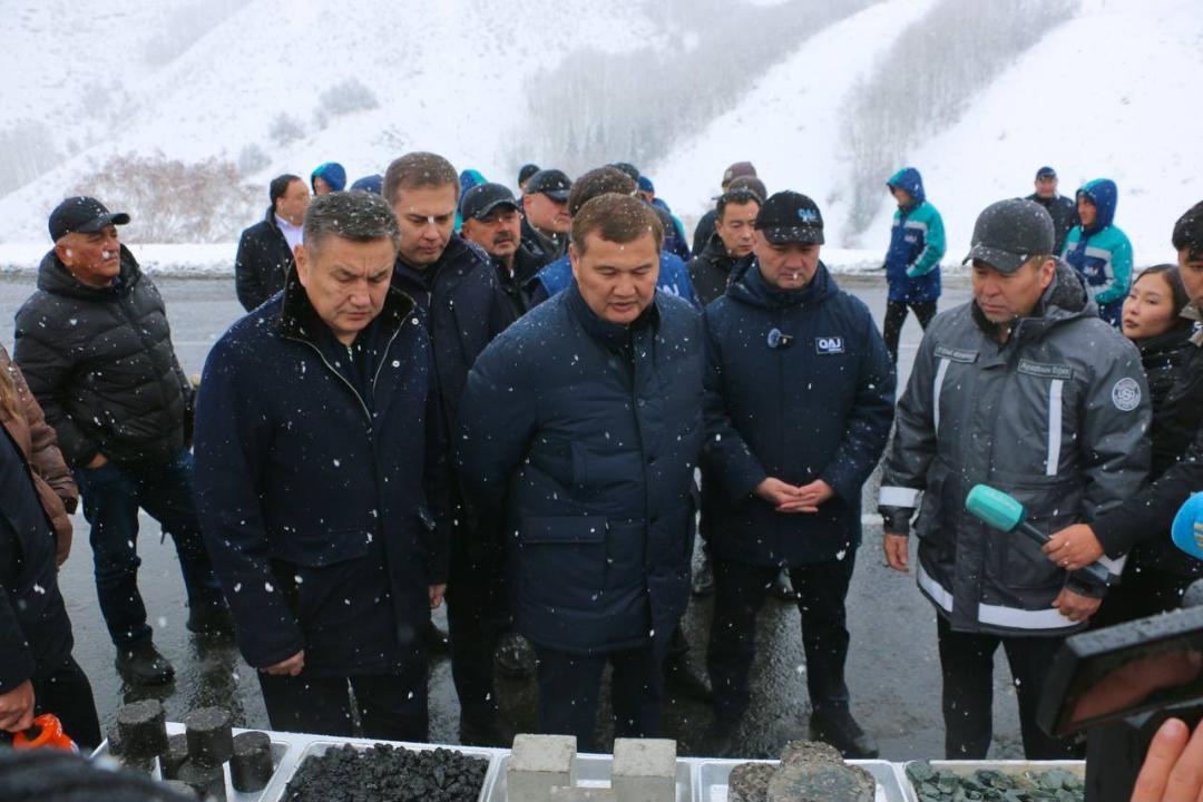 Мост через реку Пихтовку на дороге в обход Осиновского перевала в Восточно-Казахстанской области