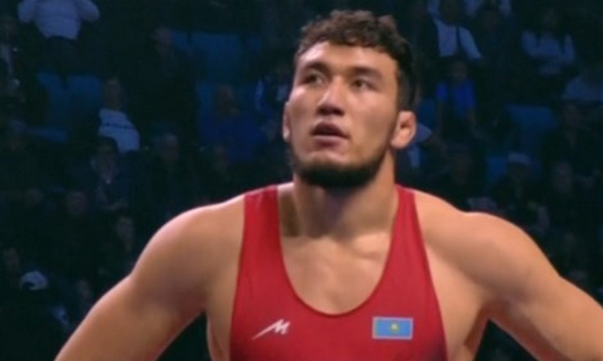Ризабек Айтмухан на чемпионате мира по борьбе в Астане