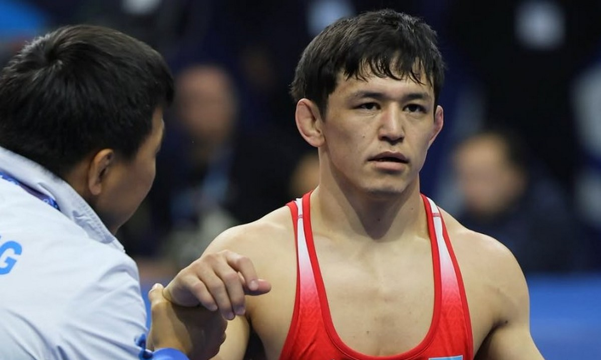 Казахстанский борец вольного стиля Асыл Айтакын на чемпионате мира 2026 года в Астане