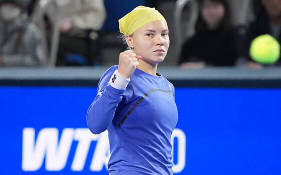 Шнайдер обыграла Поханкову и вышла в финал в Токио