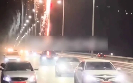 Пятерых арестовали за салют из люка на трассе под Алматы
