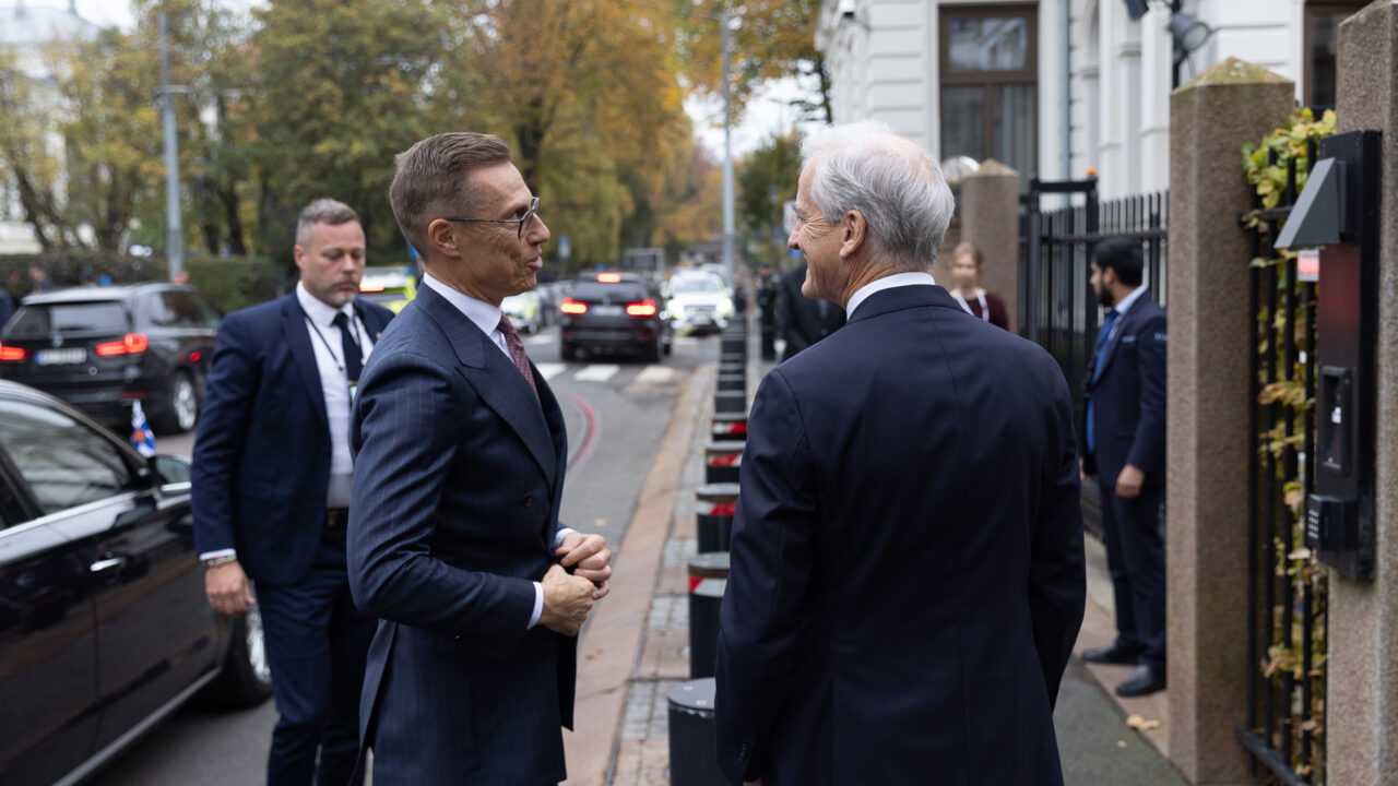Президент Финляндии Александр Стубб и премьер-министр Норвегии Йонас Гар Стёре на встрече в Осло