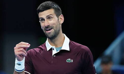 Новак Джокович с трофеем турнира ATP 500 в Пекине