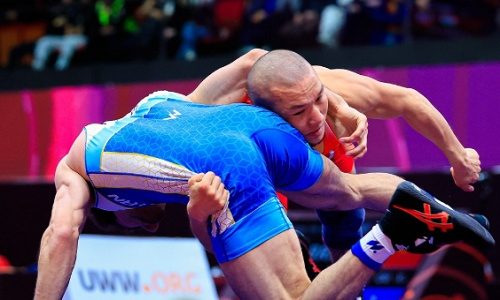 Базарбаев вышел в финал молодёжного ЧМ по борьбе