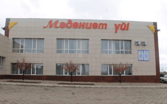 Полиция закрыла Дом культуры в Ботакаре после гибели малыша