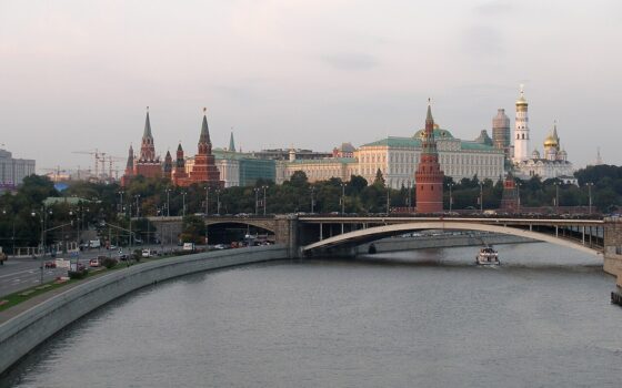 Кремль отказался прекращать удары по Украине на время переговоров