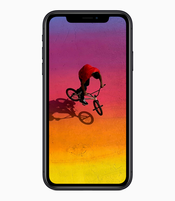 Смартфон iPhone XR, вид спереди