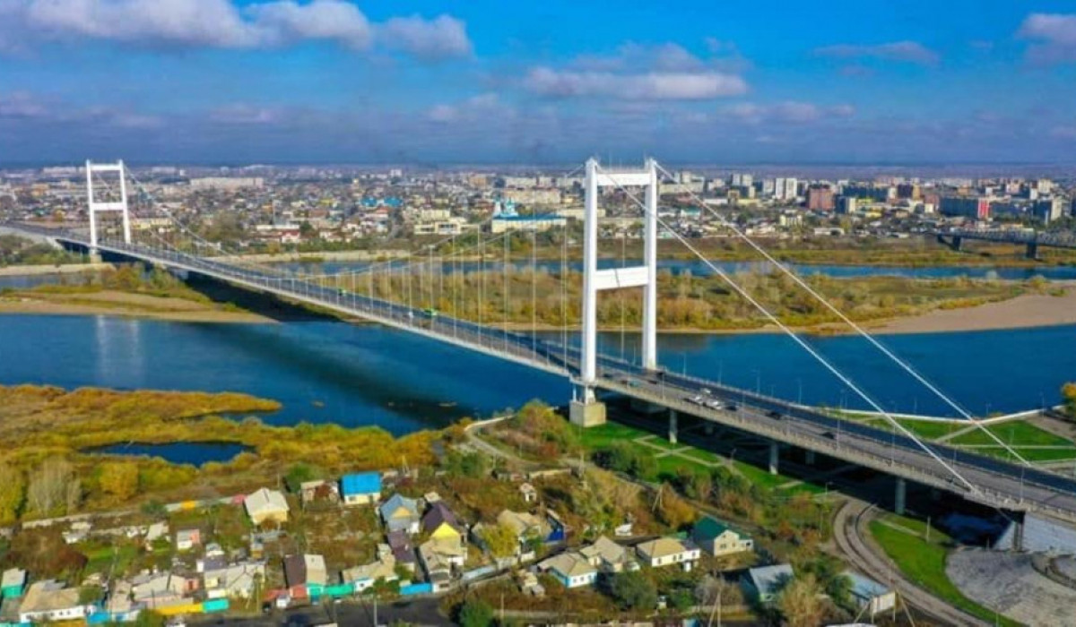 Подвесной мост через Иртыш в Семее