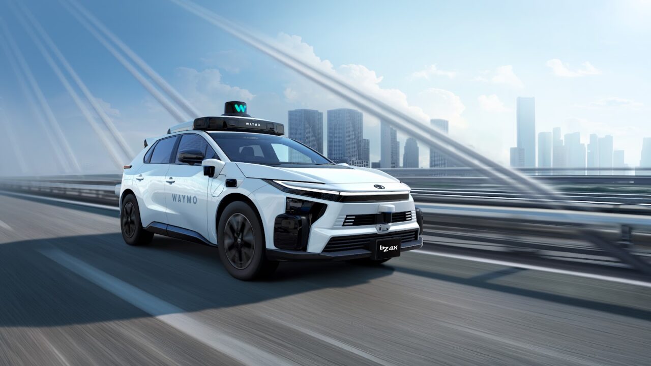 Роботакси Toyota bZ4X с системой Waymo Driver